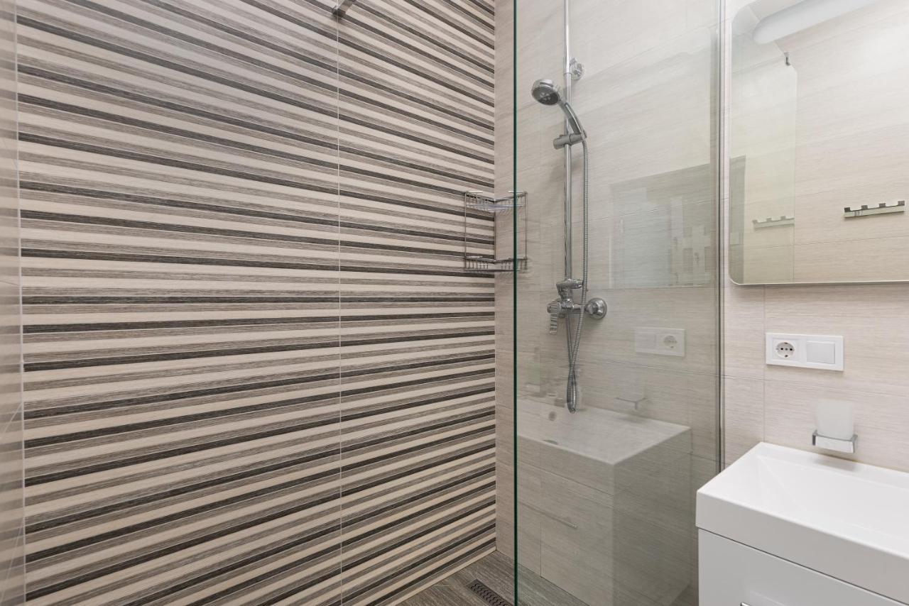 44 Pearl 1-Bedroom Panoramic Sea View Apartment Odessza Kültér fotó